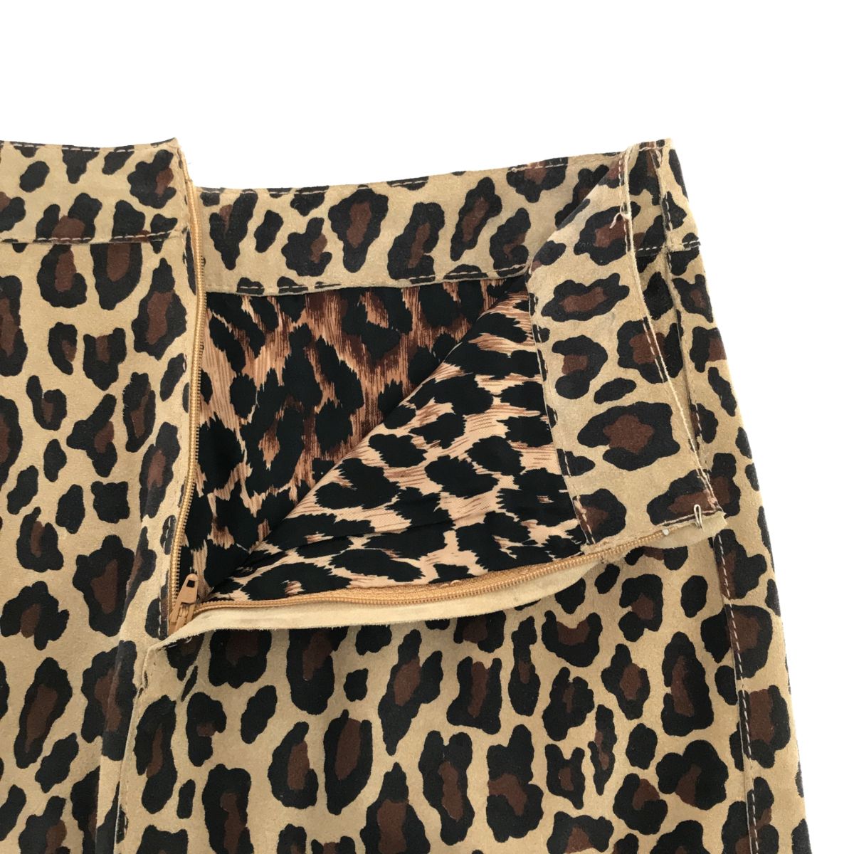 ドルチェアンドガッパーナ　レオパード柄　スカート　38 D&G ドルチェアンドガッパーナ レオパード柄 スカート 38 D&G - メルカリ