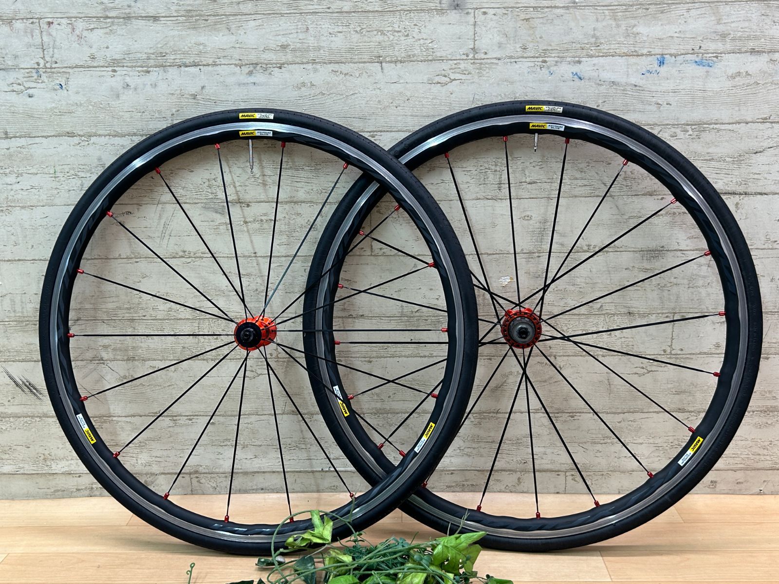 MAVIC kysirium elite シマノ　リムブレーキ　リアのみ MAVIC kysirium elite シマノ リムブレーキ リアのみ MAVIC