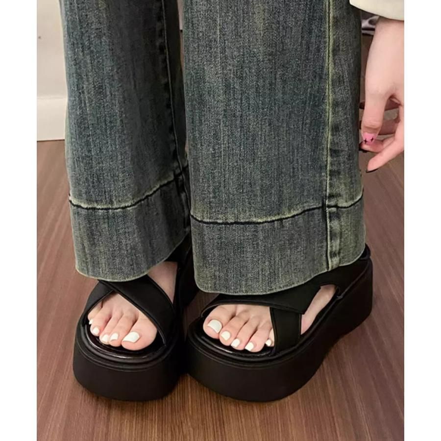 厚底サンダル