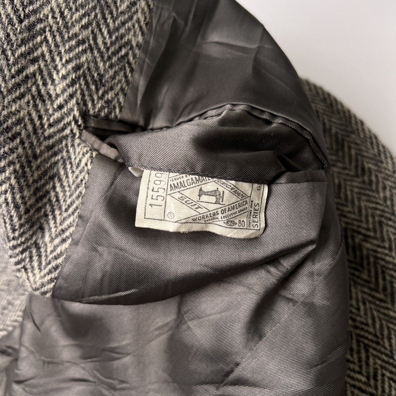 Harris Tweed ハリスツイード USA製 ヘリンボーン くるみボタン 2B 