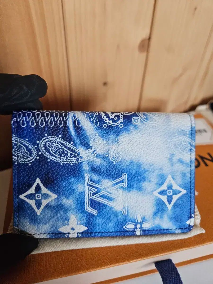 OS Louis Vuitton ルイヴィトン バンダナ オーガナイザー