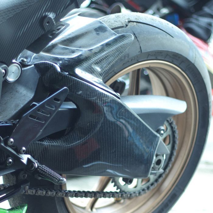 KB ZX6R 09-23 スイングアームカバー 受注製造 - メルカリ