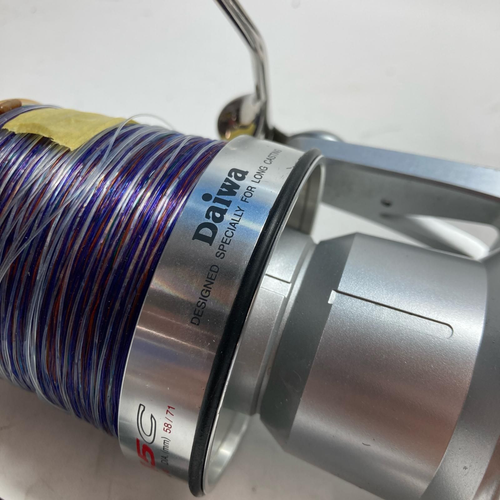 投用スピニングリール