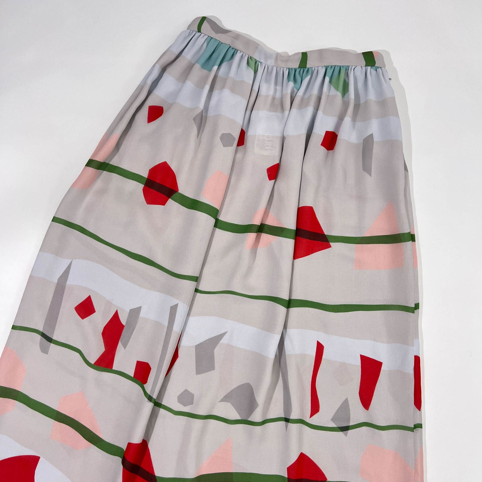 EMPORIO ARMANI エンポリオ アルマーニ シルク100% 幾何学模様 総柄  