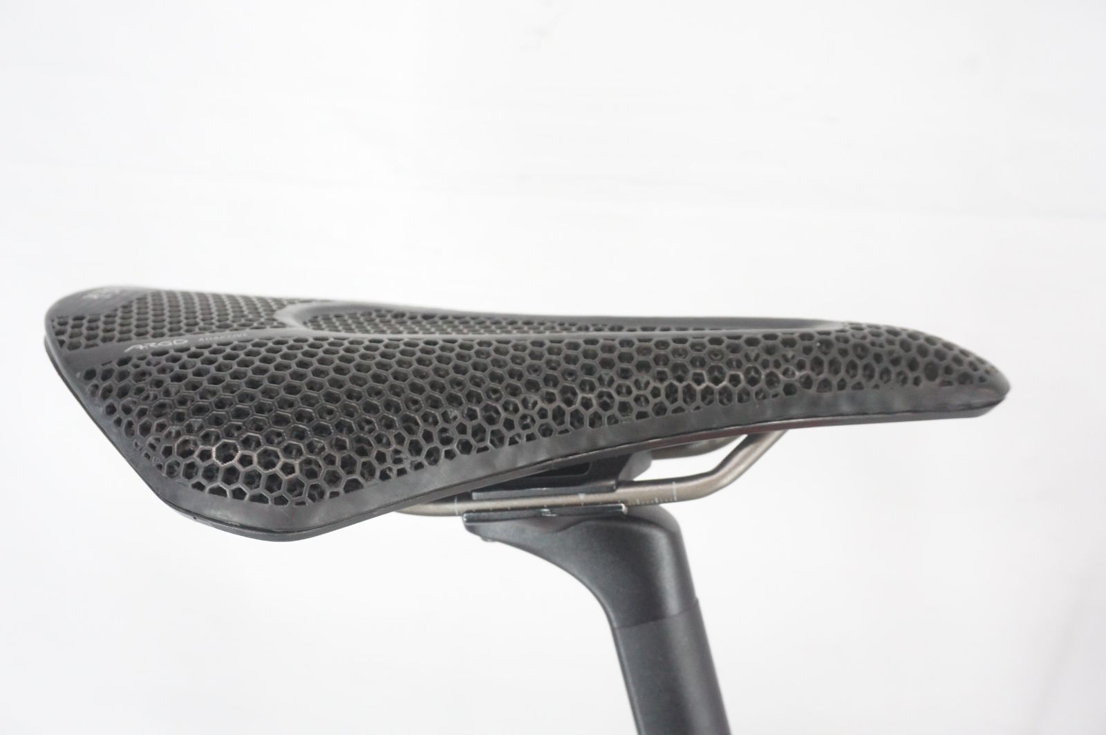 人気ブランドの新作も！ CANNONDALE キャノンデール CAAD13 2020年モデル ロードバイク | バイチャリ阪急塚口店