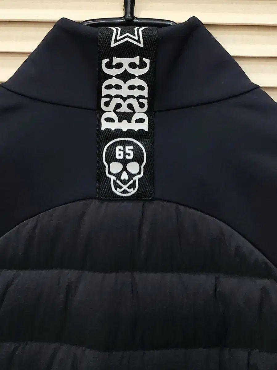 軽量ジップアップ ダウン