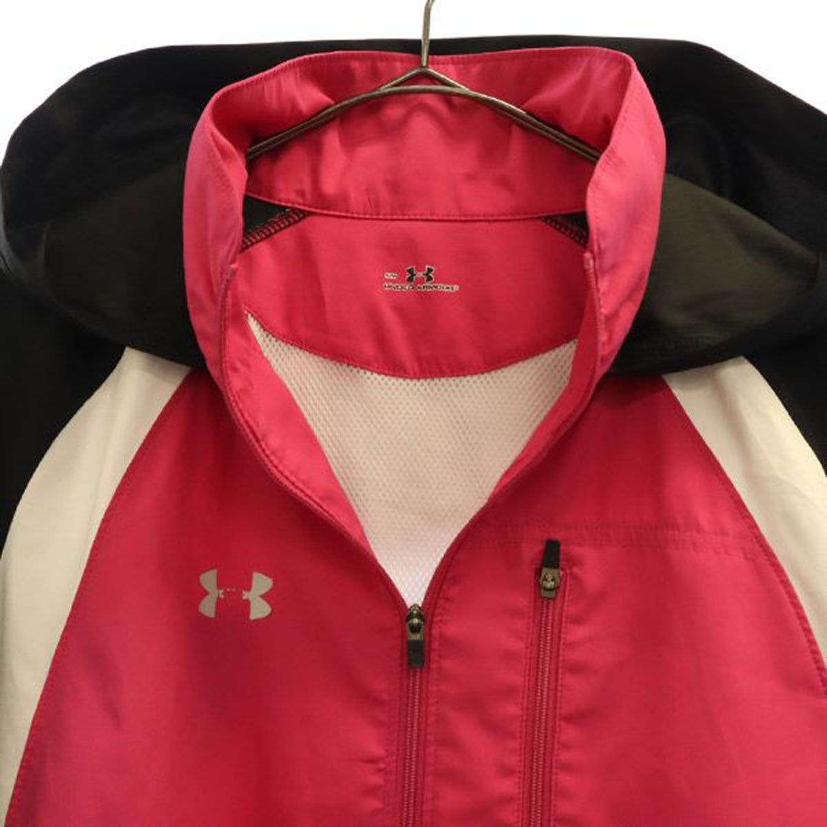 UNDER ARMOUR アンダーアーマー ワンポイントプリント