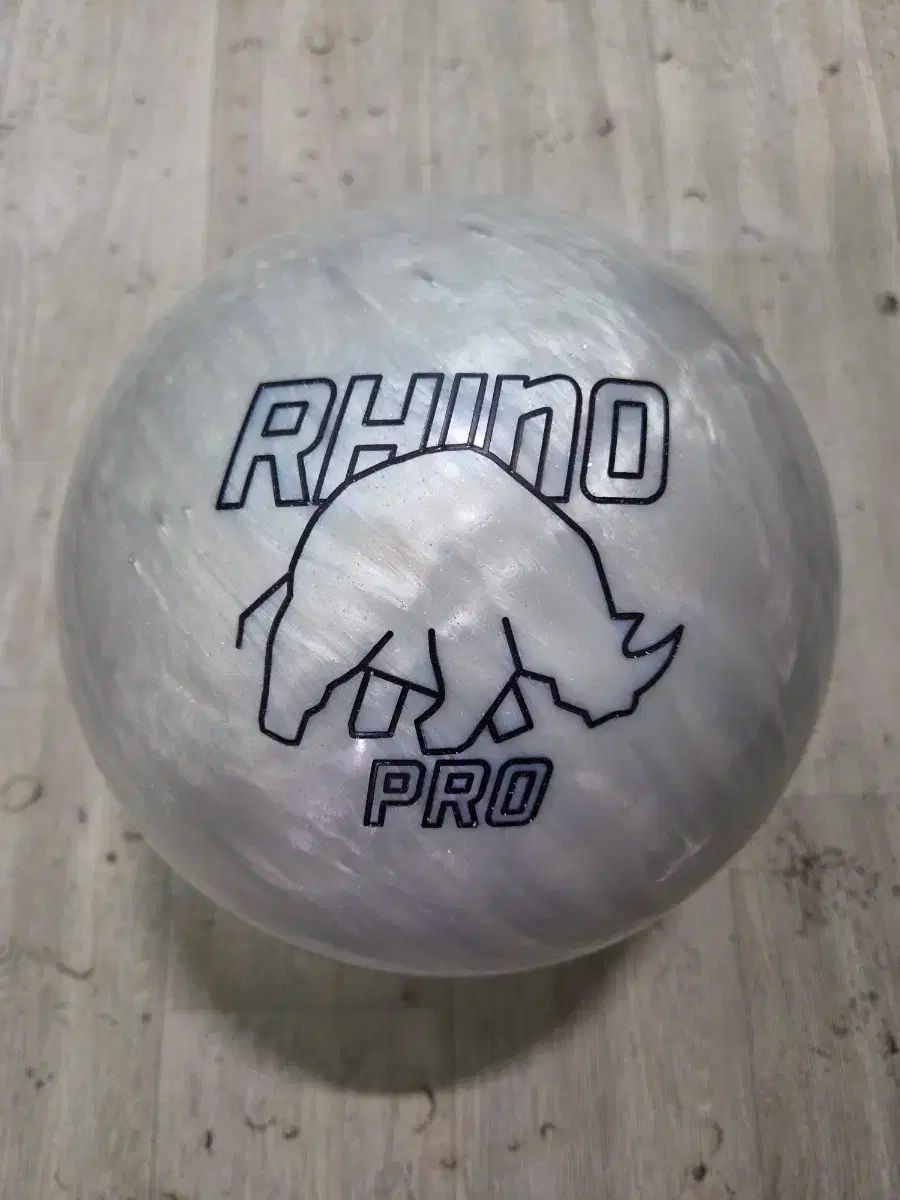 ブランズウィック アイボリー ライノ プロ 14パウンド