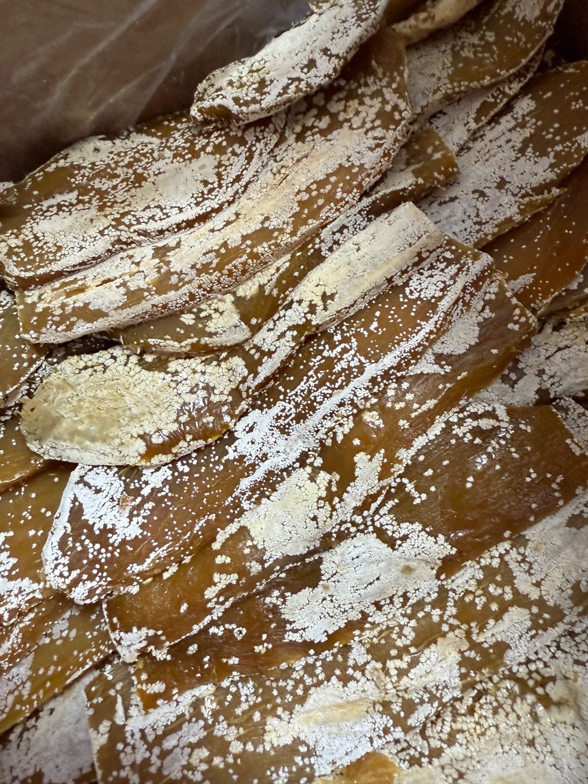 新物❣️砂糖未使用・低カロリー❣️新物　訳あり　ダイエット食品　健康食品　朝食にもおやつにも最高　訳あり　便秘の改善に役立つ　訳あり　ネコポス投函　柔らかくて自然のままの甘さ　無添加　高評価　平切り干し芋箱込み1kg