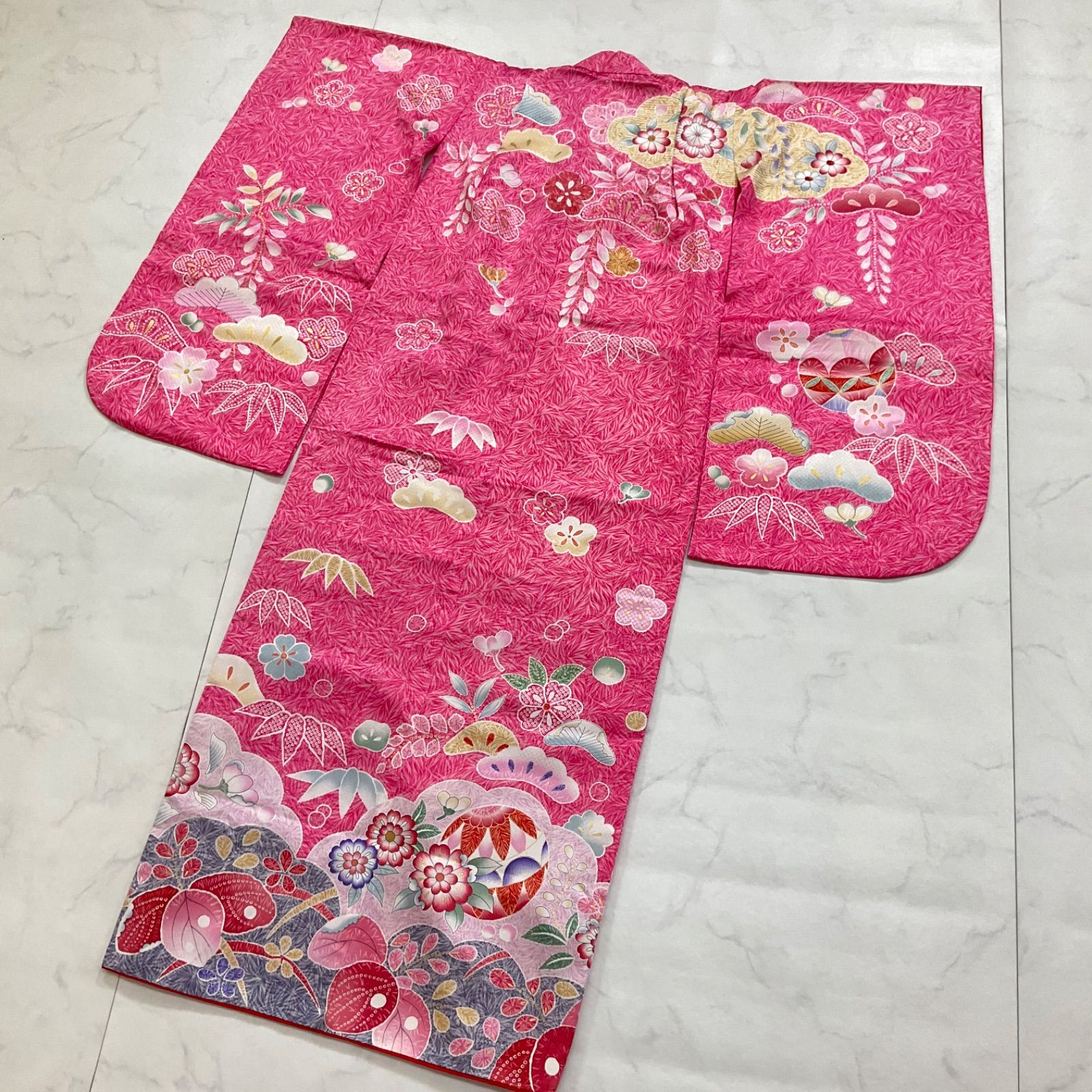 ◆kimono one◆♥同然◆7歳用◆子供着物◆正絹◆長襦袢◆2点セット◆重ね衿◆金糸◆長襦袢仕付け糸付◆七五三◆ピンク◆裄53肩丈132◆七五三お詣り女の子着物こどものひお正月卒業式十三詣り◆G37