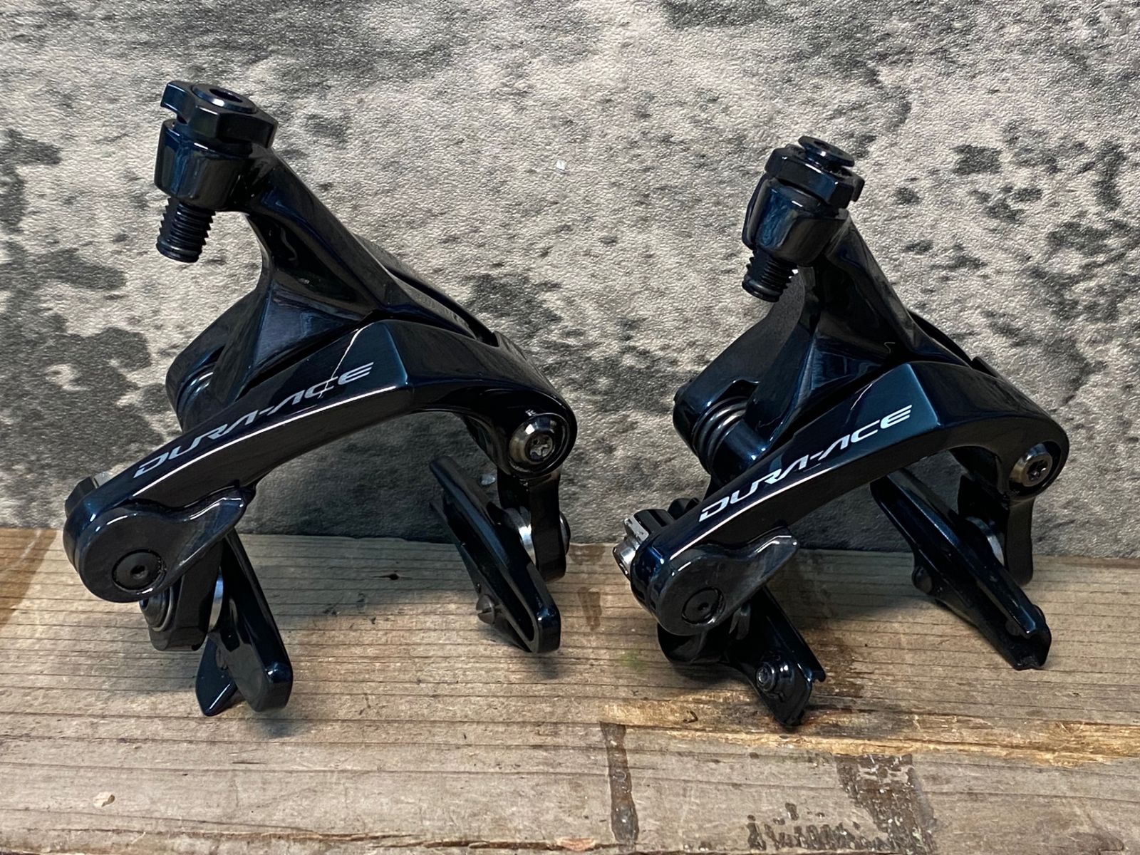 IY675 シマノ SHIMANO デュラエース DURA ACE BR-R9100