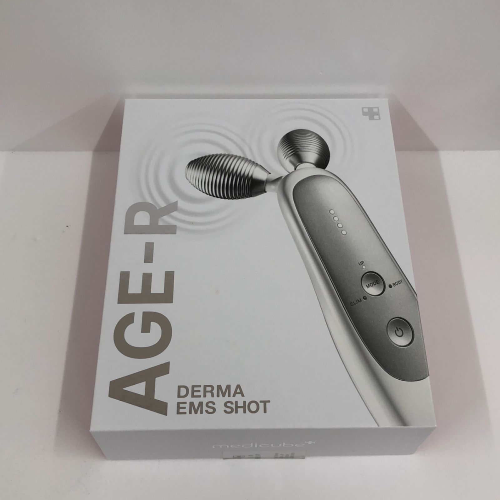 Medicube メディキューブ AGE-R EMS ダーマショット AGE-Rダーマエアショット – MEDICUBEオンラインショップ
