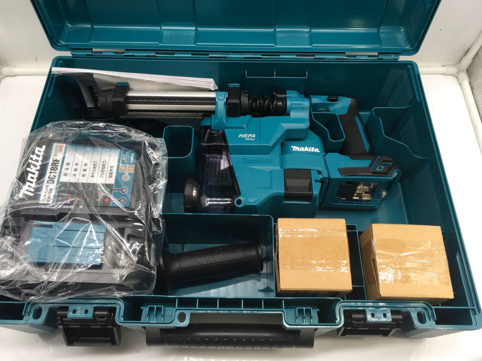 ♥ Makita|マキタ 18mm充電式ハンマドリル集じんシステム付き HR183DRGXV ITT9NGA8S1I8 エコツール岡崎インター店 M02