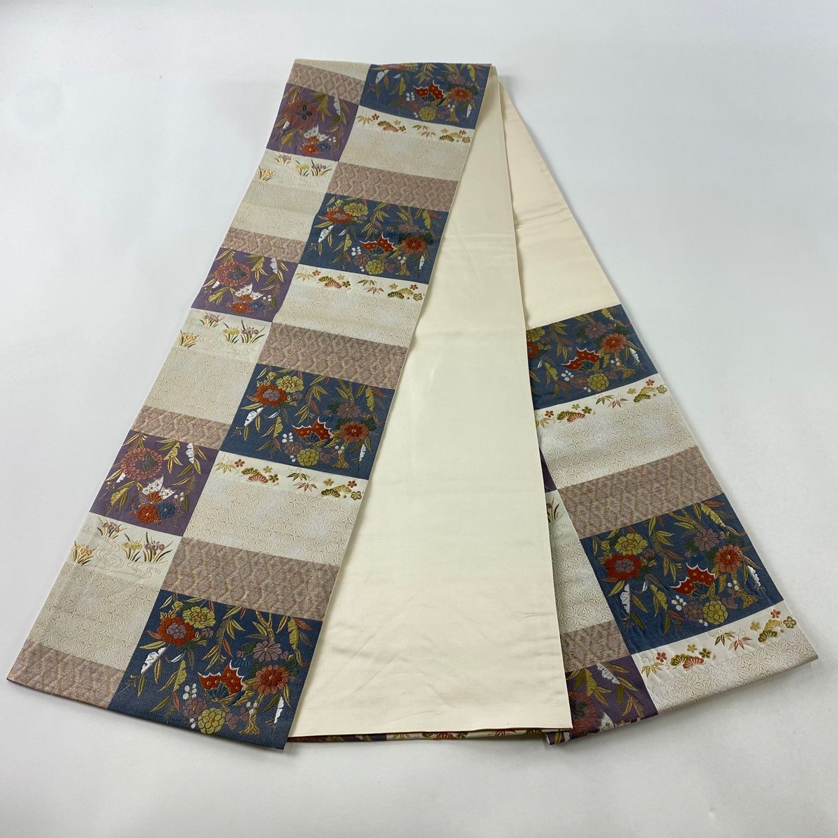 袋帯 美品 秀品 蝶 松竹梅 金糸 箔 灰白 六通 正絹 【中古