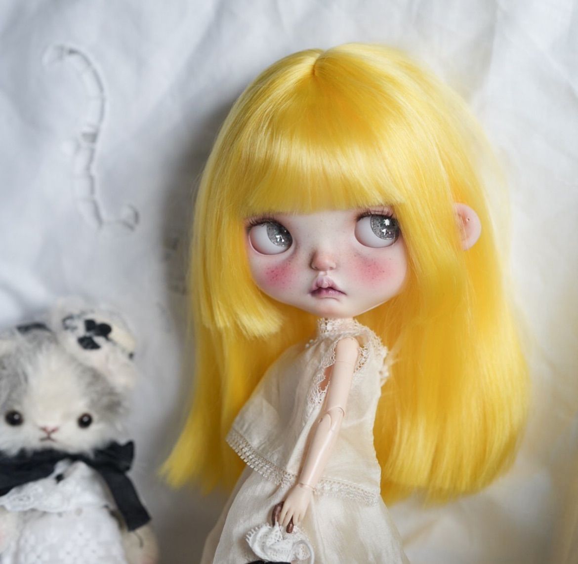 ブライス　モヘアウィッグ　ウィッグ　海外作家様　ピンク色 ブライス ウィッグ モヘアウィッグ 海外作家 ツインテール