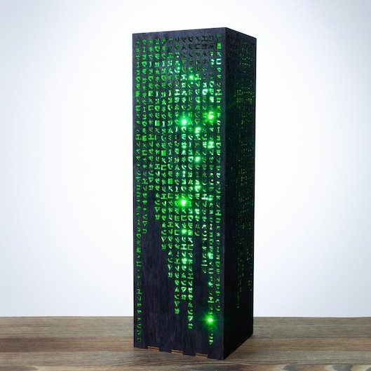 アンビエント照明 デスクランプ 装飾品 ルーン装飾 クールな装飾 碑文ランプ レトロスタイル デスクランプ LED ナイトライト リモコン リモートコントロール