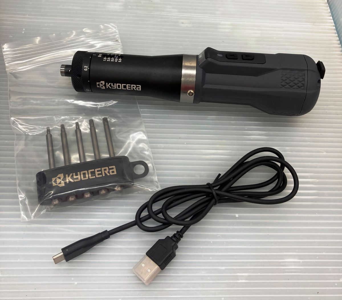 品 KYOCERA