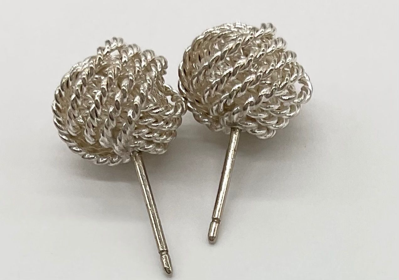 ティファニー サマセット メッシュ ボール シルバー ピアス MO10S108e ティファニー サマセット メッシュ ボール シルバー ピアス MO10S108e