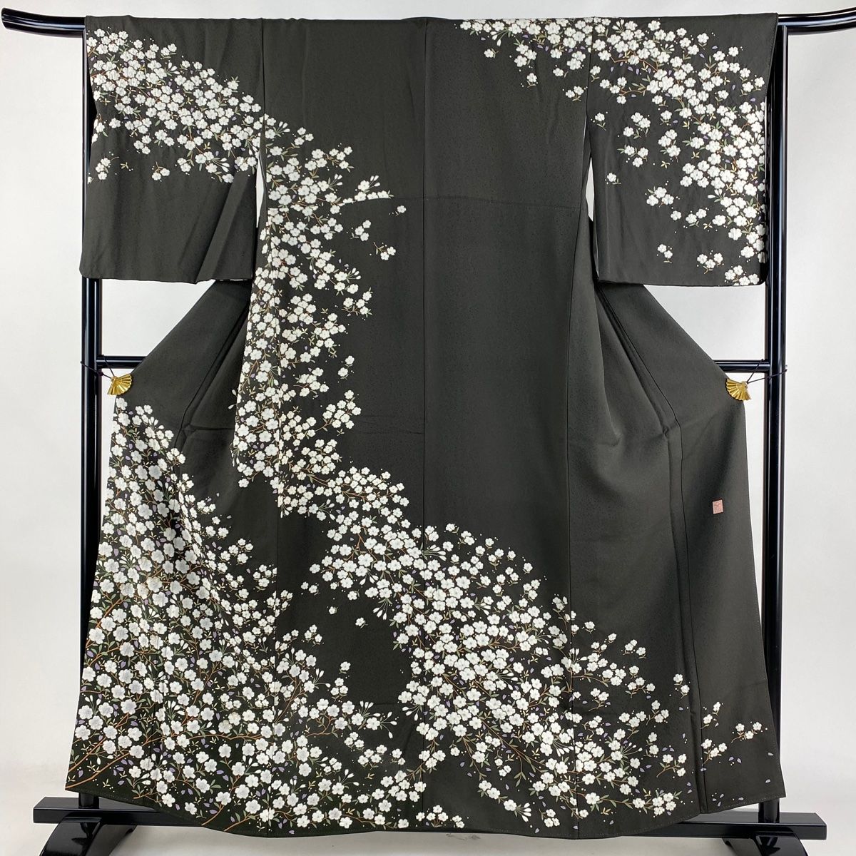 色無地 身丈160cm 裄丈64.5cm M 袷 北出与三郎 落款 地紋 薄茶色 正絹  