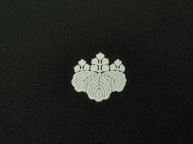 じゅらく 黒留袖 帝王紫 刺繍 金駒刺繍 金彩 鴛鴦 花 着物 055a d