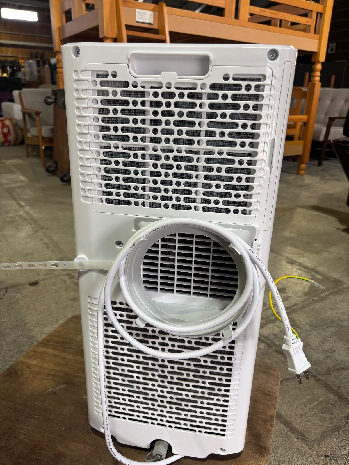 Hisense ハイセンス スポットエアコン HPAC-22F 2023年製 2023年