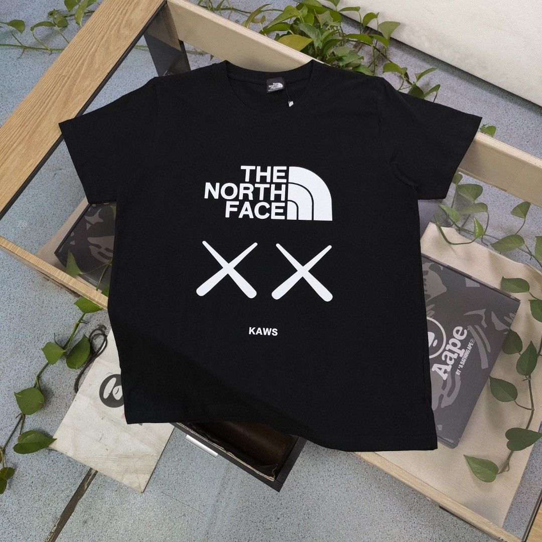 新品The North Face & XX Kaws ザノースフェイス半袖tシャツ 夏服Ｔシャツ 半袖 春 夏 秋 通気性 並行輸入品 トップス  男女兼用 カジュアル ストリートファッション かわいいCAT253 - メルカリ