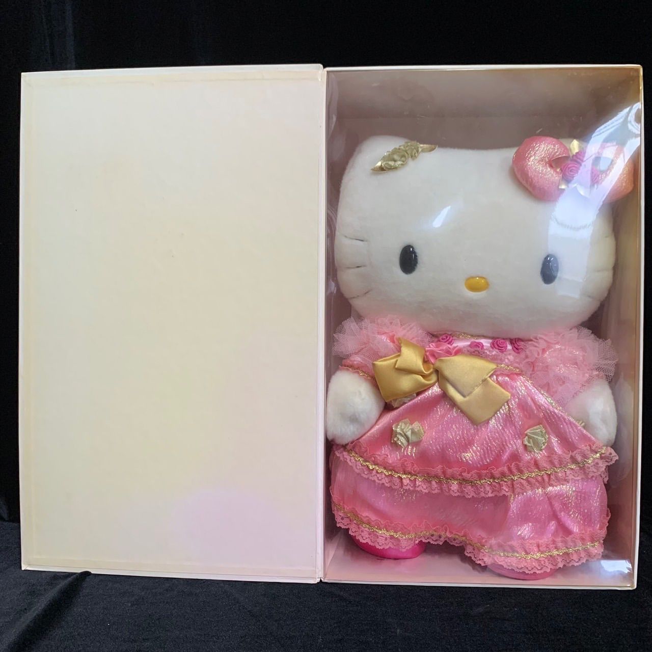 希少】ハローキティ プリンセス ドレス 海外限定 ぬいぐるみ