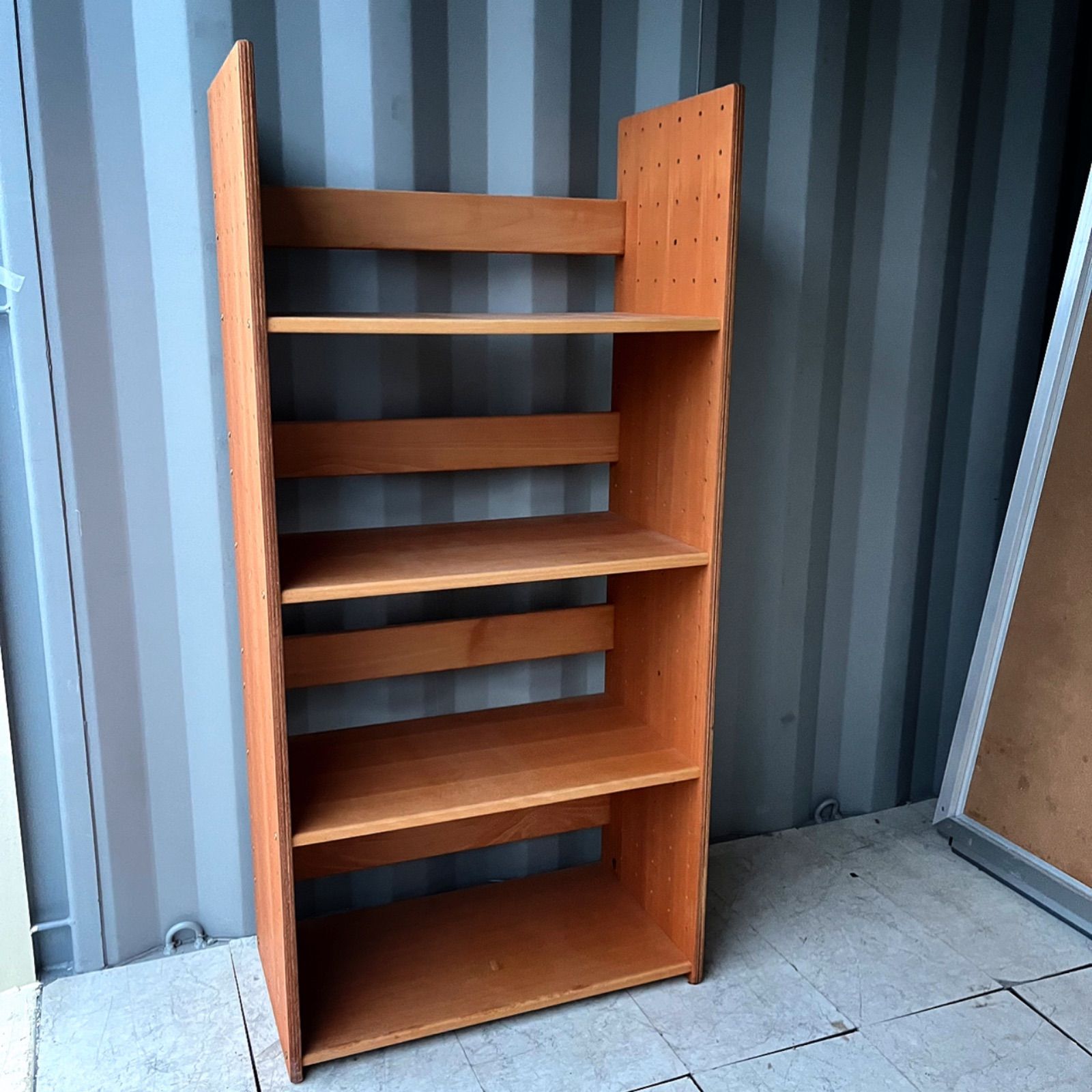 ACTUS フォルミオ 子ども家具 北欧風天然木ナチュラル四段シェルフ 本棚 MARWIL-DEMENAGEMENTS_CH