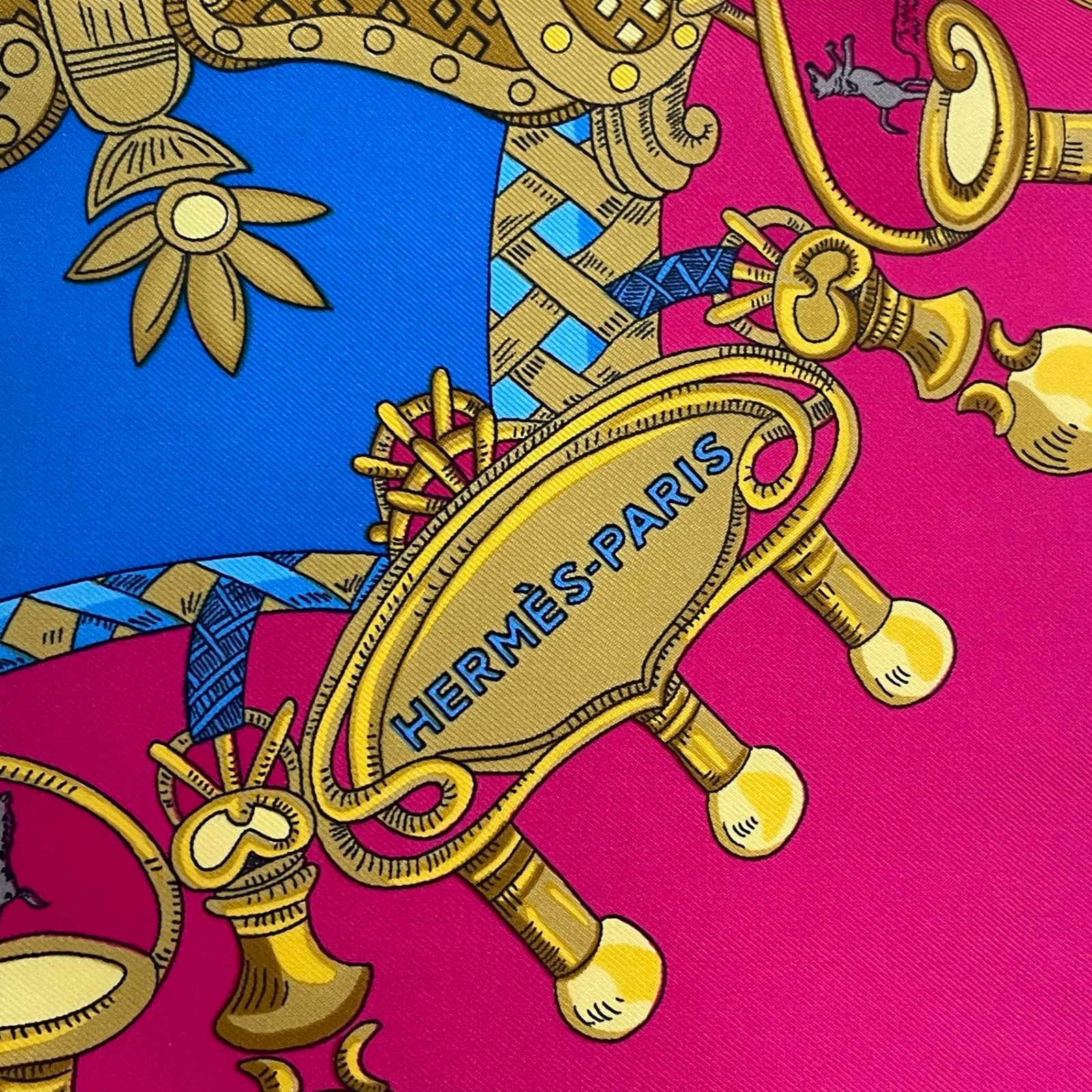 極美品 HERMES エルメス カレ90 シルク TOURNEZ MANEGE