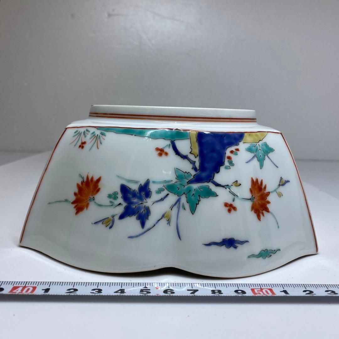 13代 酒井田柿右衛門 鉢 幅約18.4㎝ 共箱 トヒチサ 東さ6-1216③