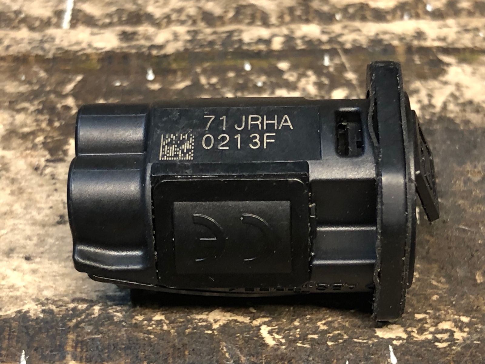 SHIMANO EW-RS910 E-TUBE ジャンクション A 内蔵仕様 E-TUBE JUNCTION A BUILT IN TYPE