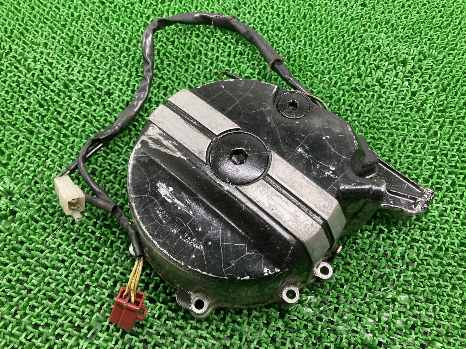 GB250クラブマン エンジンカバー KE5 ホンダ 純正 中古 バイク 部品 MC10 ジェネレーターカバー ピックアップコイル 割れ欠け無し 品薄