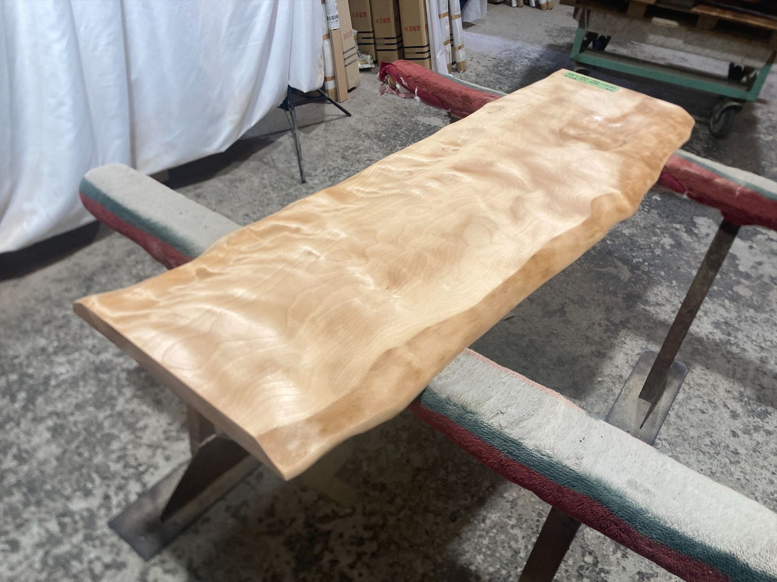 トチ9222 トチの木 一枚板無垢 乾燥材 1410x240-310x30mm カウンター 棚 テレビ台 カウンター センターテーブル 窓台 橡 栃