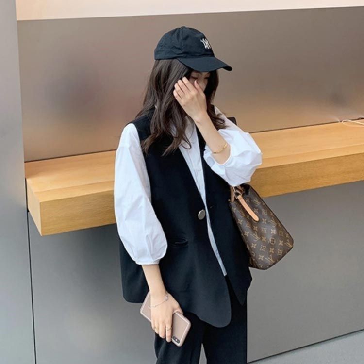 テーパードパンツ 通勤