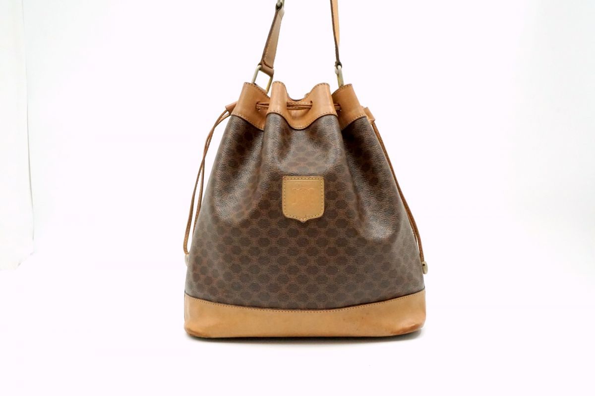セリーヌ　ショルダーバッグ　巾着　マカダム柄　トリオンフ金具　ブラウン PVC 楽天市場】CELINE セリーヌ 巾着型 ショルダーバッグ マカダム柄