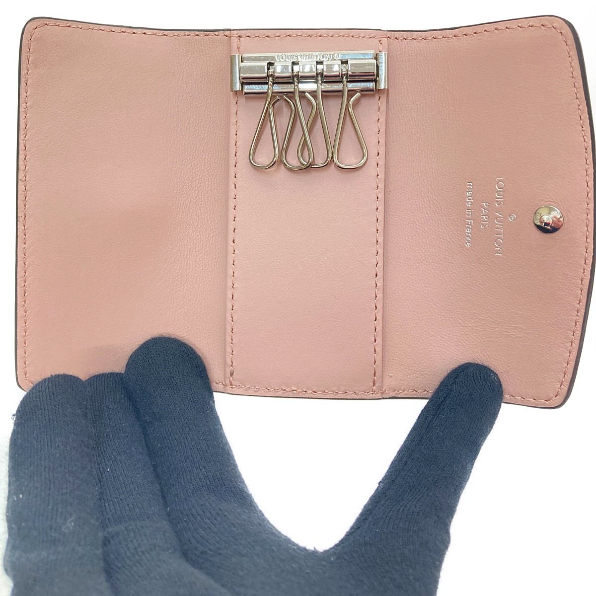 ルイヴィトン マヒナ キーケース　ミュルティクレ4 ピンク　M64056　500 LOUIS VUITTON - ルイヴィトン マヒナ ミュルティクレ4