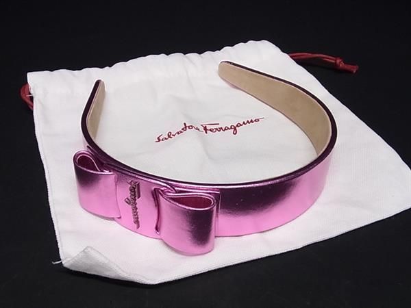 □新品□未使用□ Salvatore Ferragamo フェラガモ ヴァラリボン