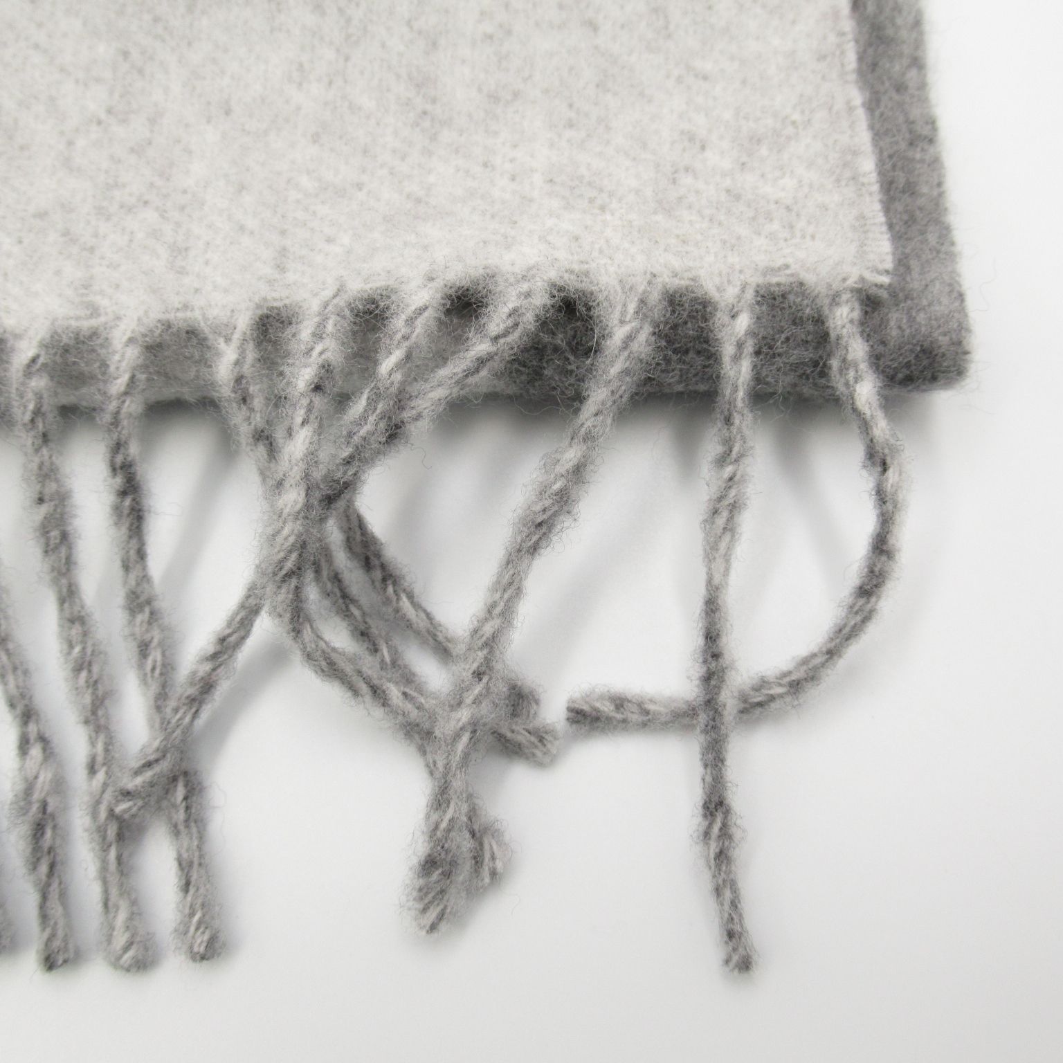 ルイ・ヴィトン エシャルプ・カーディフ マフラー - メルカリ