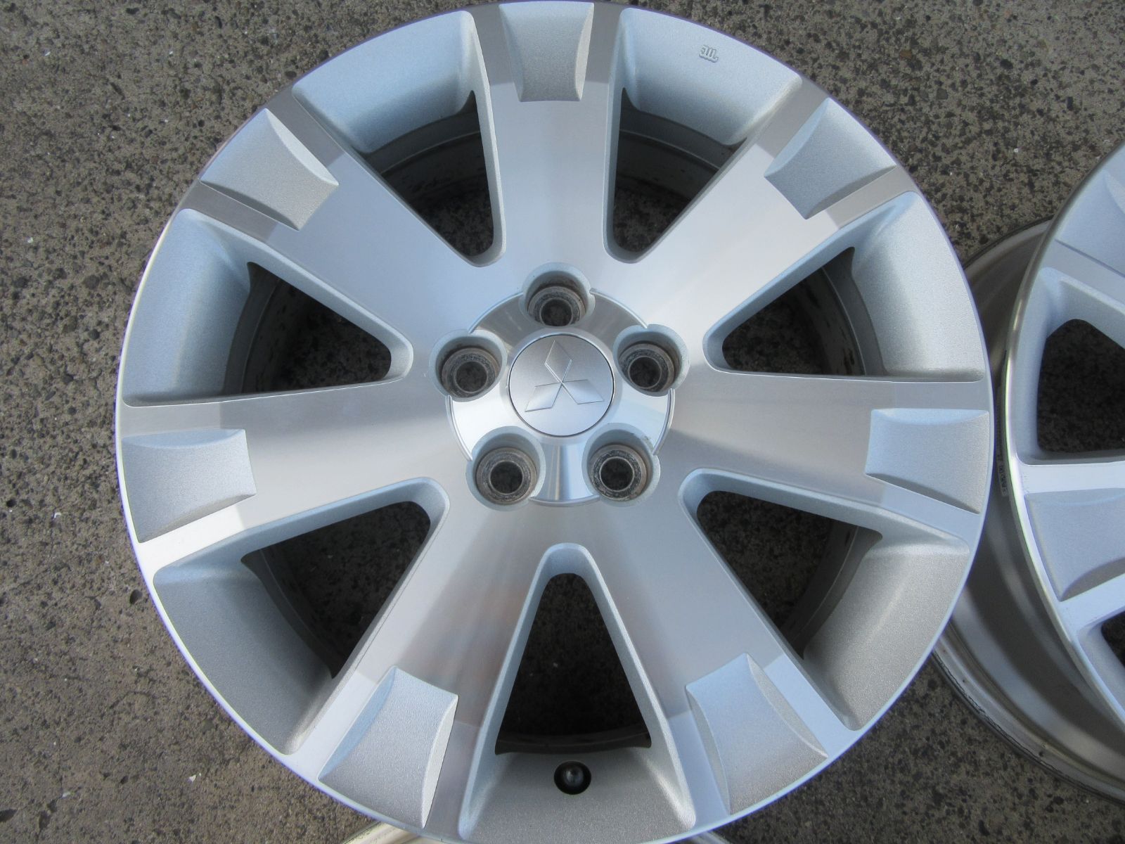 18インチ 7.0J