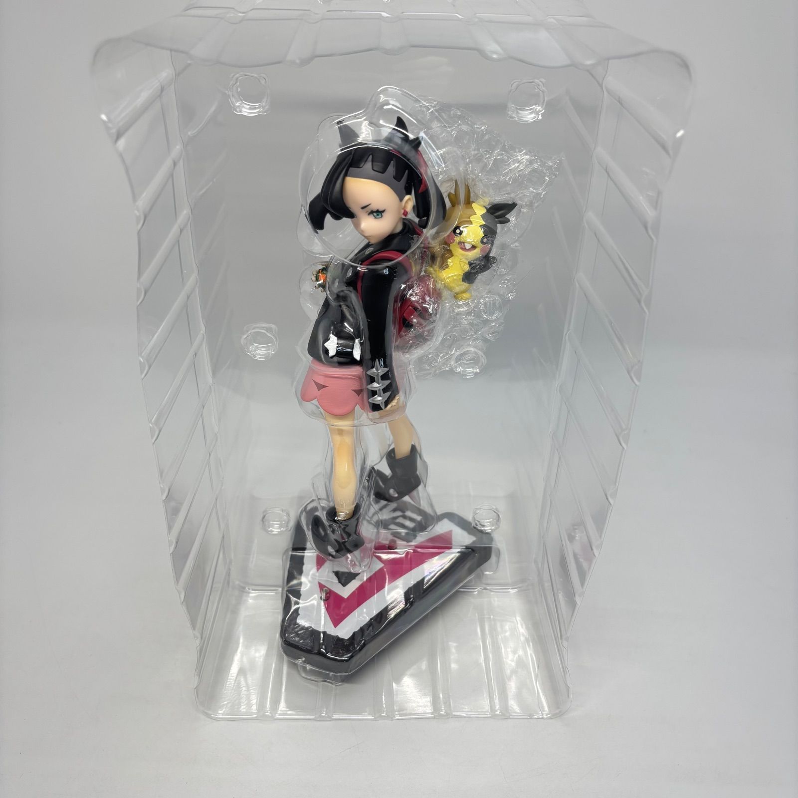 美品】 マリィ&モルペコ ポケモンセンターオリジナル フィギュア