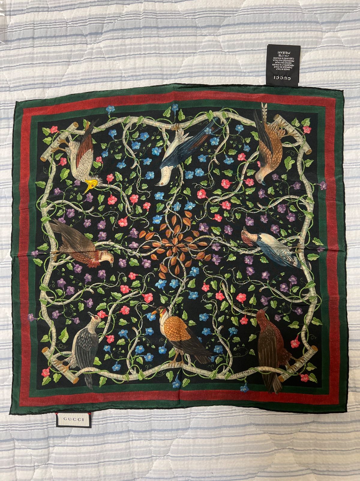 GUCCI スカーフ 鳥 花 シェリーライン - メルカリ