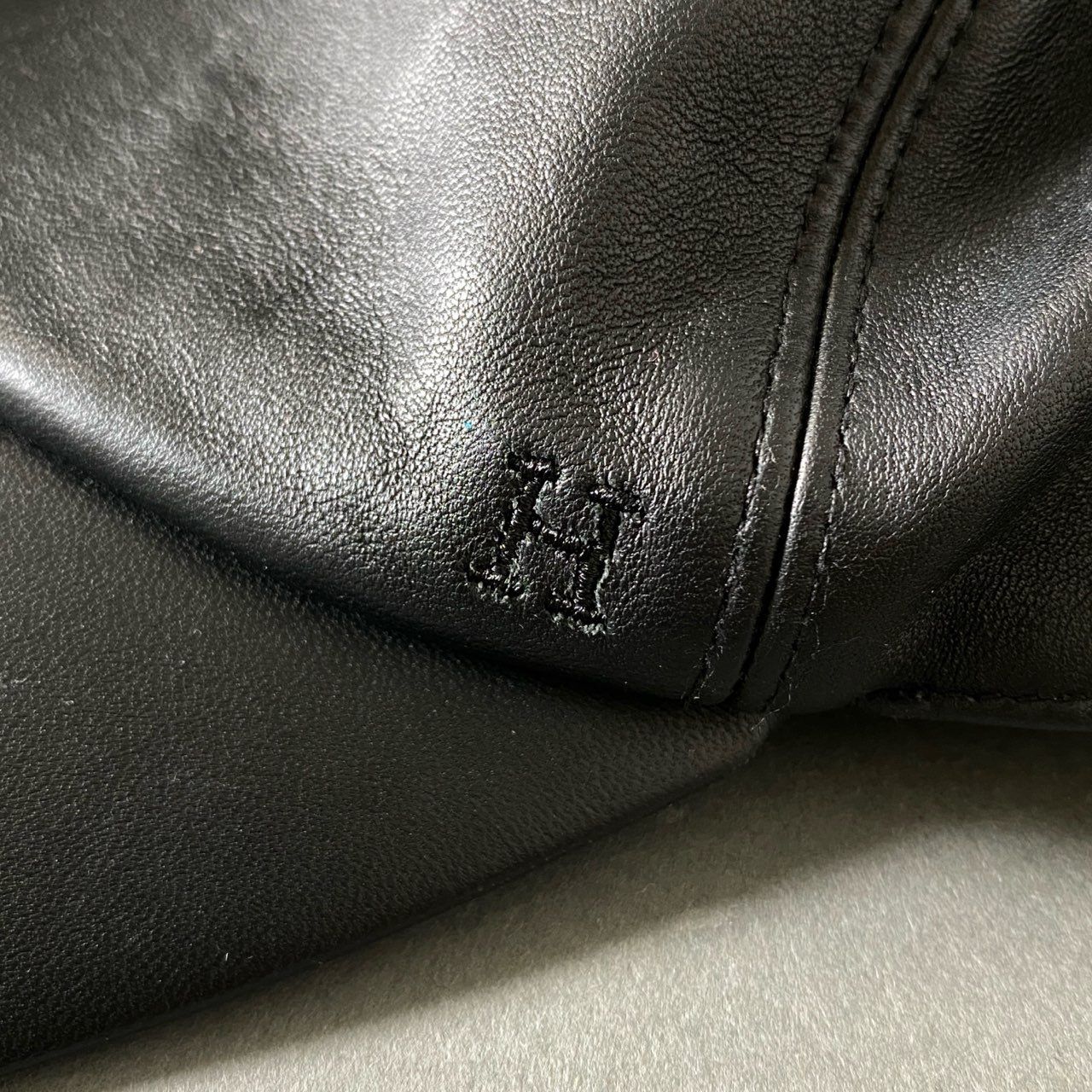 1h5 フランス製 HERMES エルメス ラムレザー レザーキャップ