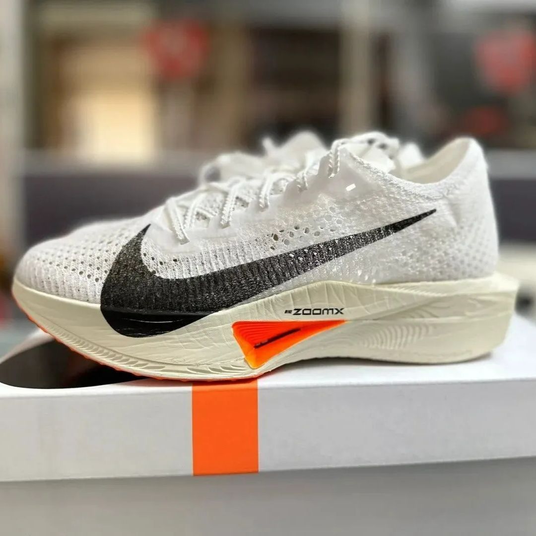 新品未使用 ナイキ ズームX ヴェイパーフライ ネクスト% 3 Nike ZoomX Vaporfly Next% 3 箱付 - メルカリ