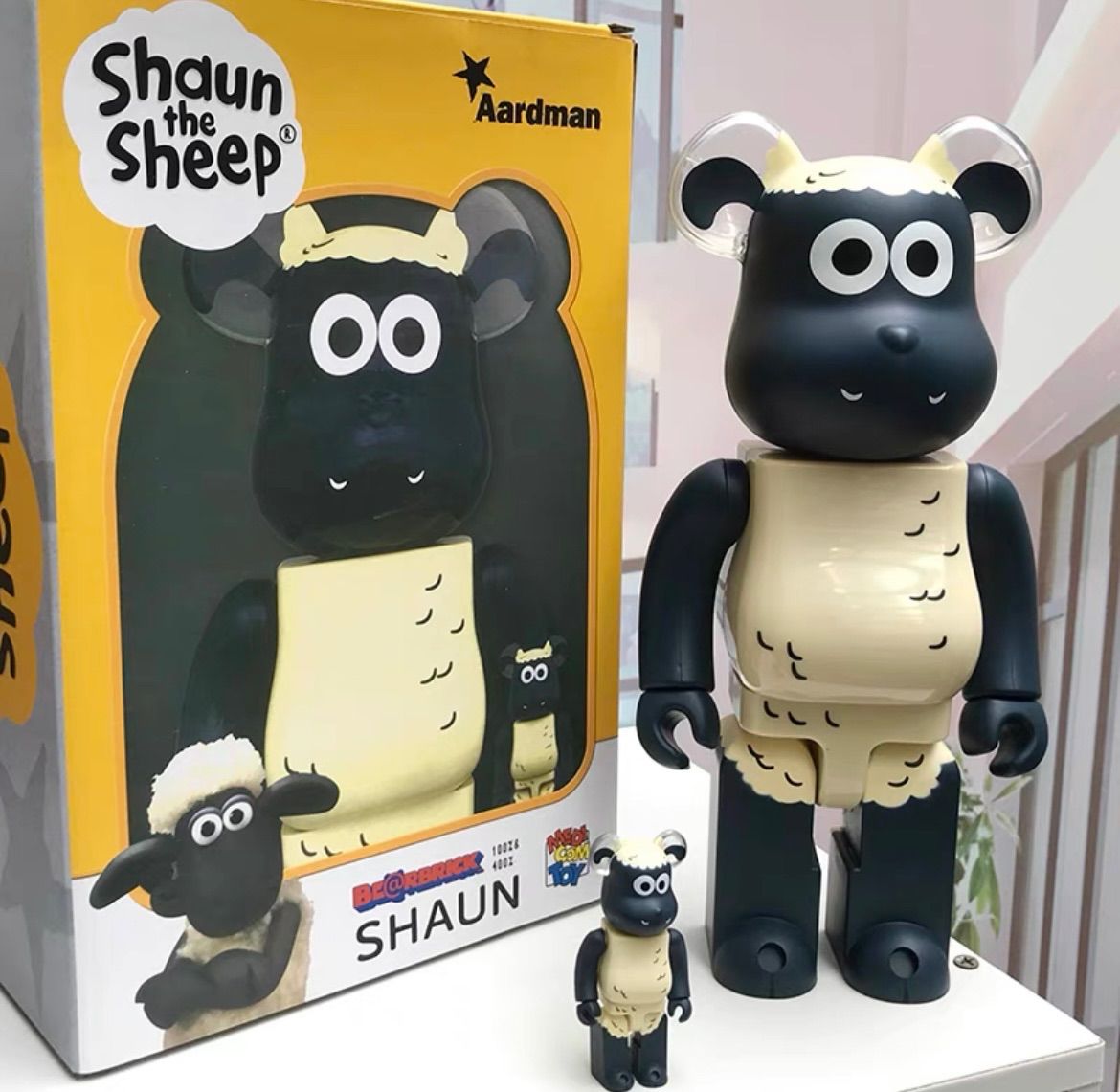 ベアブリック BE@RBRICK SHAUN THE SHEEP ひつじのショーン400%＋100% 28センチ - メルカリ