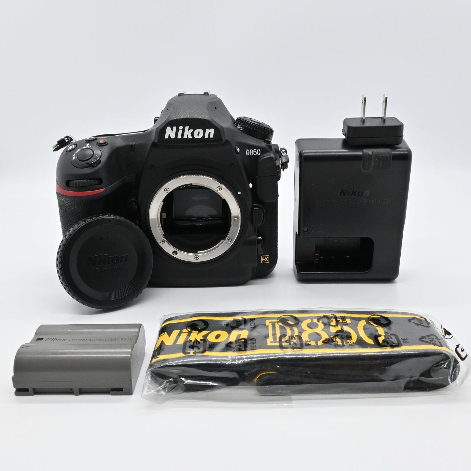 Nikon D850 ボディ　ショット数１３７２枚 Nikon D850 ボディ ショット数1372枚 Nikon D850 ボディ｜新品通販