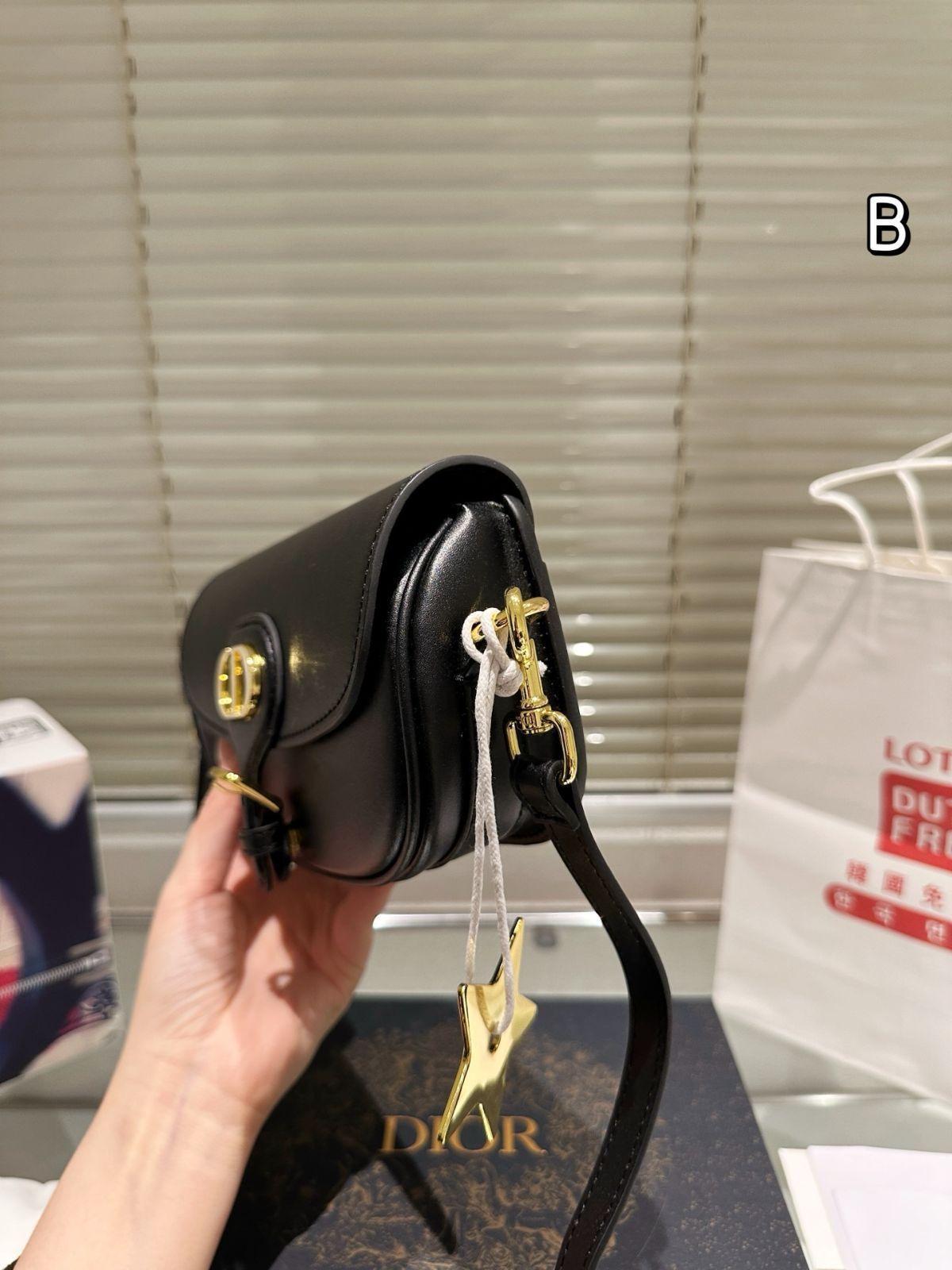 正規店買付★DIOR ニューディオールボビーミニバッグ サイズ感が絶妙♡》DIOR Bobby ミニバッグ (Dior/ショルダー