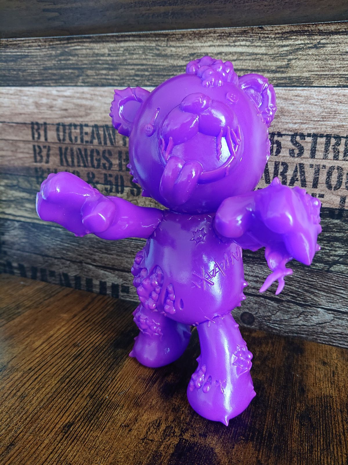 ゾンベアー ソフビフィギュア パープルver ゾンベアー ソフビフィギュア パープルver【素体】 - メルカリ