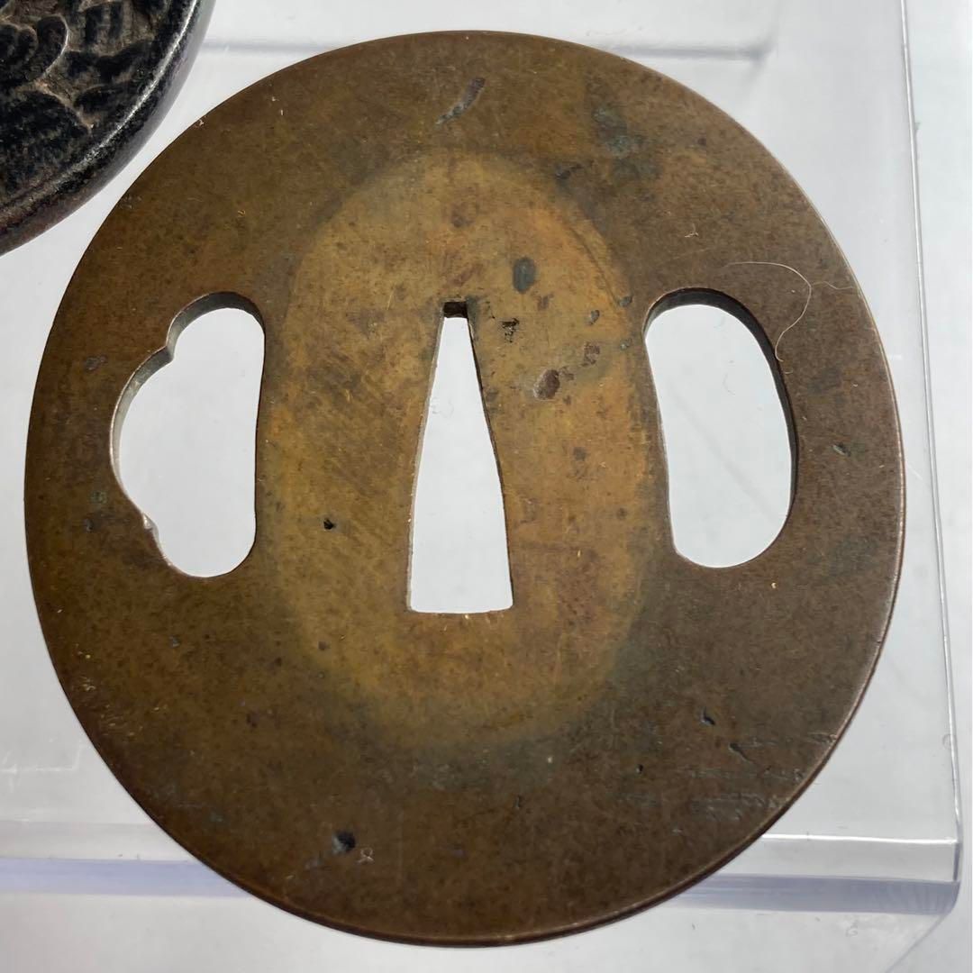  時代 つば 2点 113 7 g 東金6 0214 鍔(つば) 武具