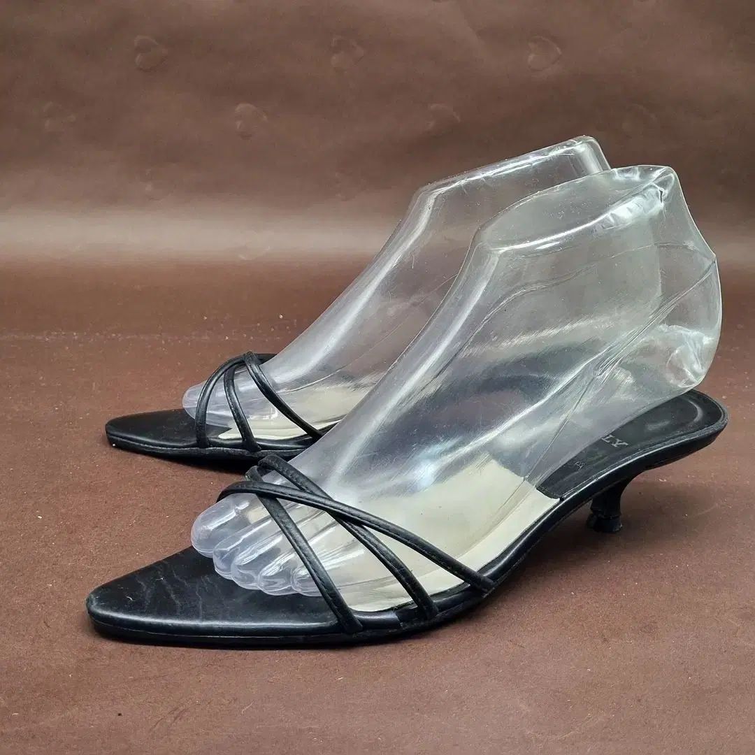 BALLY(バリー) スリッパ 37 5 240 ヒール - メルカリ