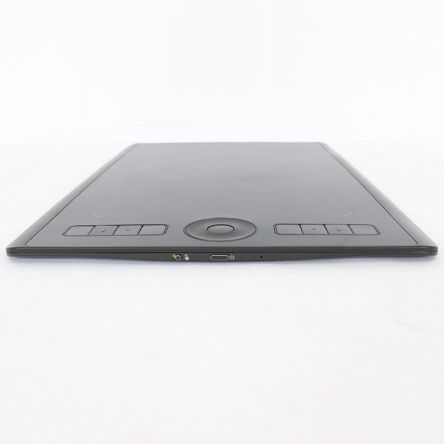 美品】Wacom Intuos Pro Medium PTH-660/K0 ペンタブレット ワコム